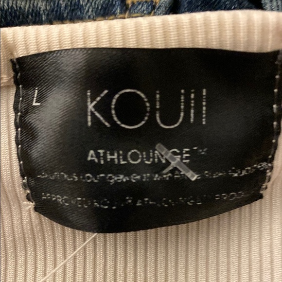 Kouii Top Crop Tank Athleisure Fitted Sleeveless Cream Size Large (Juniors) - Picture 2 of 9